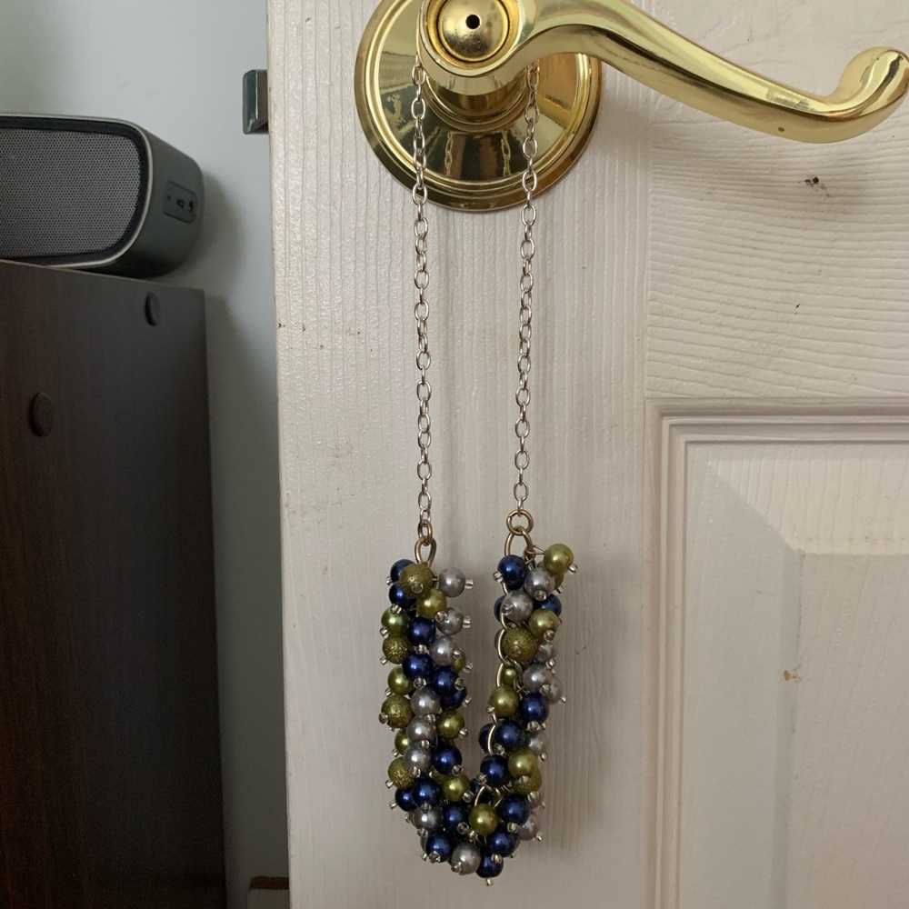 Statement necklace